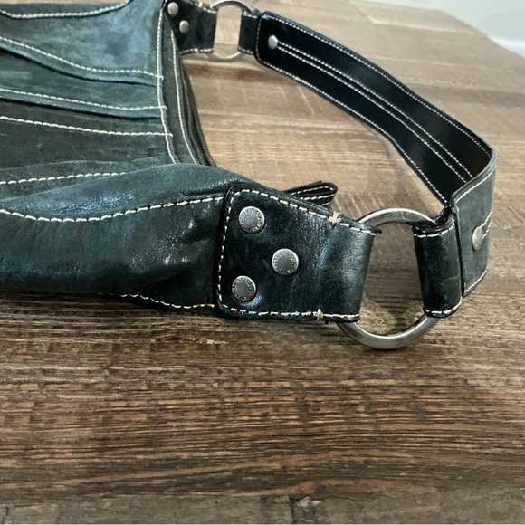 Kenneth Cole Reaction Black Hobo Leather Shoulder Bag - Picture 2 of 9